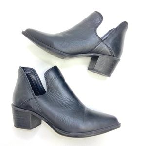 Steve Madden | Dextir Genuine Leather Black Bootie